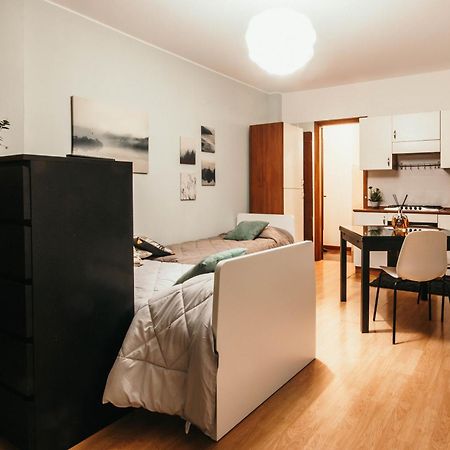 Appartamento Castelli - Affitti Brevi Italia Βαρέζε Εξωτερικό φωτογραφία